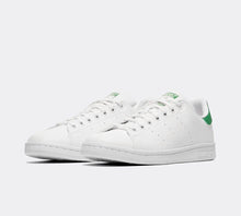 Load image into Gallery viewer, Adidas Stan Smith Green And White GS
