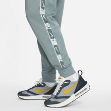 Load image into Gallery viewer, Nike Repeat Logo Jogger Aviator Grey
