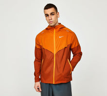 Load image into Gallery viewer, Nike Windrunner Jacket Burnt Orange
