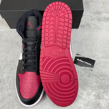 Load image into Gallery viewer, Nike Air Jordan 1 Mid Bred Toe 2019

